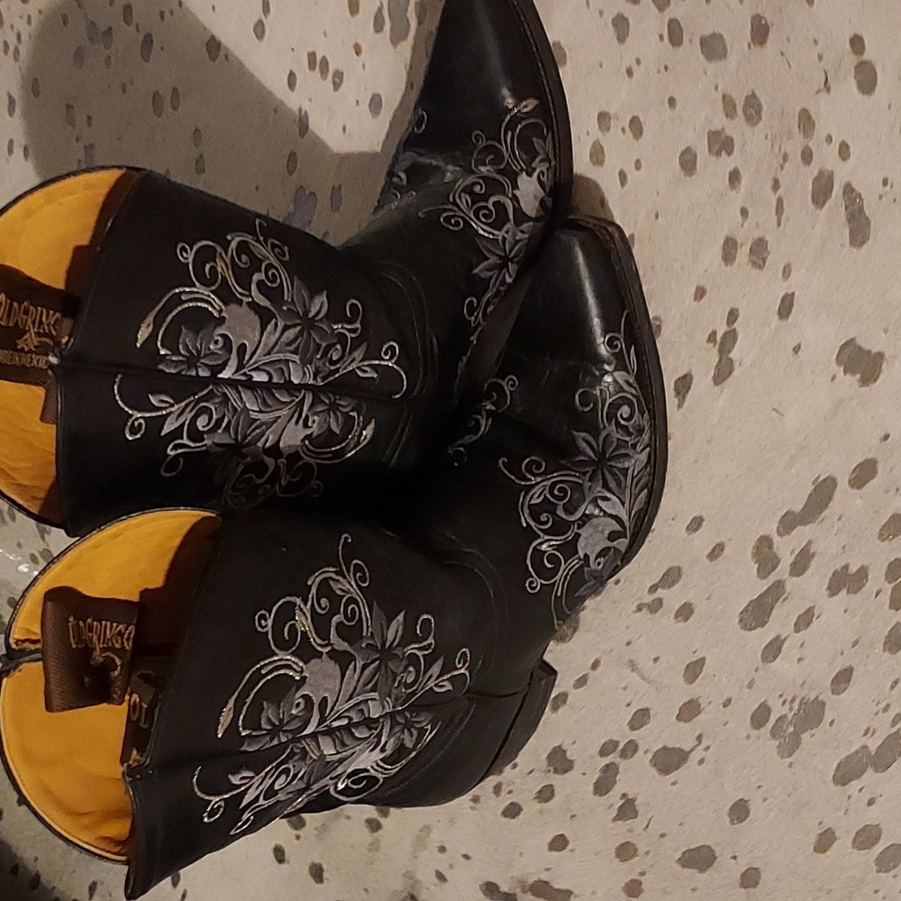 Old gringo boots